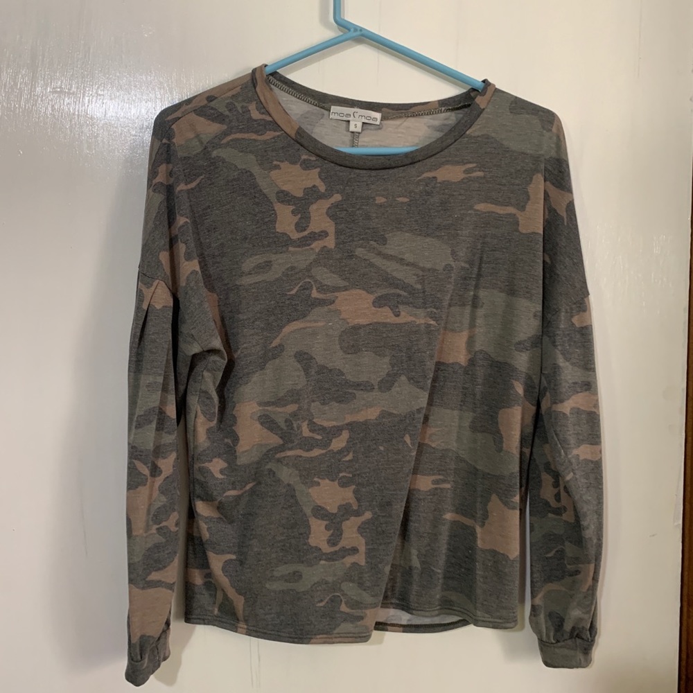 Long sleeved cameo shirt with faded look